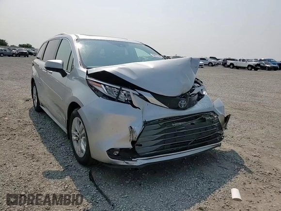 2022 Toyota Sienna Limited with VIN 5TDZRKEC4NS129438, listed as a Copart auction lot 59121405 with 42,756 mi miles and Salvage title. Bid and sale history available at DreamBid. Image 14.