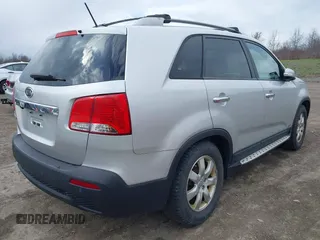 2012 Kia Sorento LX with VIN 5XYKTDA69CG280705, listed as a IAAI auction lot 42055542 with 142,770 mi miles. Bid and sale history available at carsss.com. Image 4.