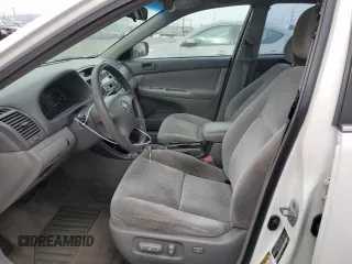 2004 Toyota Camry LE with VIN 4T1BE32KX4U379593, listed as a Copart auction lot 53391455 with 221,056 mi miles and Salvage Title. Bid and sale history available at carsss.com. Image 7.