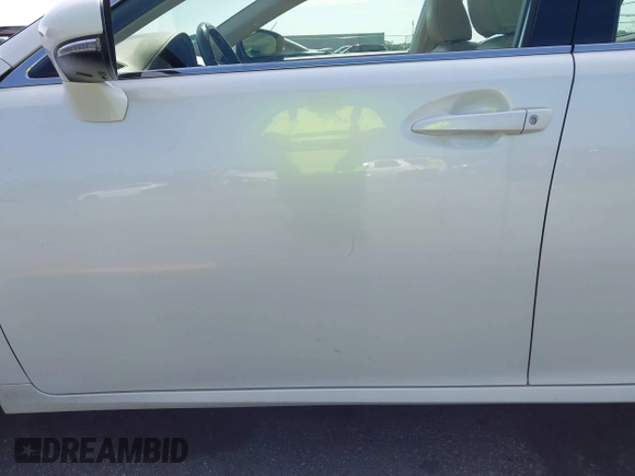 2015 Lexus ES 330 with VIN JTHBK1GG2F2203074, listed as a IAAI auction lot 42056683 with 90,407 mi miles and . Bid and sale history available at DreamBid. Image 18.