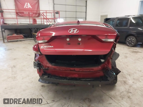 2018 Hyundai Elantra SEL z VIN KMHD84LF1JU684189, wystawiony jako IAAI lot #41854963 z przebiegiem 23 807 mil mil oraz . Historia ofert i sprzedaży dostępna na DreamBid. Obrazek 15.