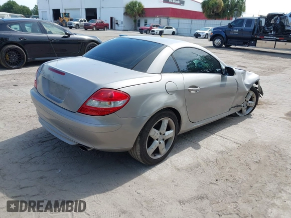 2005 Mercedes-Benz SLK 230/320 with VIN WDBWK56F95F036480, listed as a IAAI auction lot 42727660 with 95,249 mi miles and . Bid and sale history available at DreamBid. Image 4.