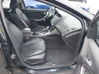 2013 Ford Focus SE с VIN 1FADP3F29DL266120, выставлен на аукционе IAAI как лот 42491390 с пробегом 124 886 миль миль и . История ставок и продаж доступна на DreamBid. Изображение 5.