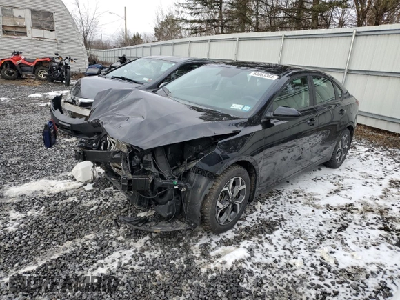 2021 Kia Forte LXS with VIN 3KPF24AD7ME375863, listed as a Copart auction lot 83383364 with 13,495 mi miles and Non repairable. Bid and sale history available at DreamBid. Image 1.