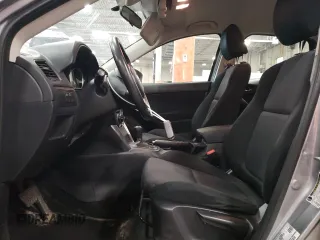 2013 Mazda CX-5 Sport z VIN JM3KE2BE4D0137115, wystawiony jako Copart lot #54487795 z przebiegiem 154 111 mil mil oraz Szkoda całkowita • Salvage title. Historia ofert i sprzedaży dostępna na DreamBid. Obrazek 7.