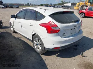 2013 Ford Focus SE with VIN 1FADP3K2XDL175069, listed as a IAAI auction lot 42030874 with 192,539 mi miles. Bid and sale history available at carsss.com. Image 3.
