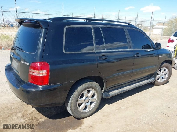 2002 Toyota Highlander with VIN JTEGF21A620041053, listed as a IAAI auction lot 41803741 with 203,072 mi miles. Bid and sale history available at carsss.com. Image 4.