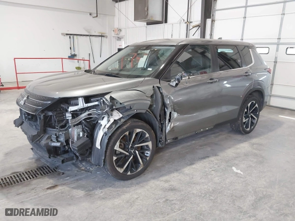2023 Mitsubishi Outlander SE with VIN JA4J4UA87PZ053640, listed as a IAAI auction lot 41992423 with 51,075 mi miles. Bid and sale history available at carsss.com. Image 2.