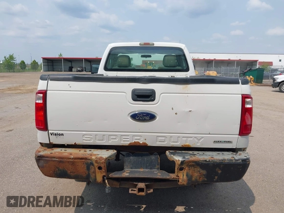2016 Ford F-250 XLT с VIN 1FTBF2B61GED15892, выставлен на аукционе IAAI как лот 42377404 с пробегом 199 002 миль миль и . История ставок и продаж доступна на DreamBid. Изображение 16.