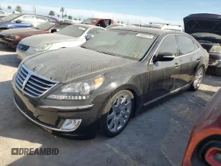 2012 Hyundai Equus Signature z VIN KMHGH4JH7CU050776, wystawiony jako Copart lot #74932274 z przebiegiem Nie podano mil oraz Nie do naprawy. Historia ofert i sprzedaży dostępna na DreamBid. Obrazek 1.