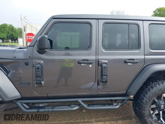 2021 Jeep Wrangler Unlimited Sport S with VIN 1C4HJXDG2MW700461, listed as a IAAI auction lot 41894307 with 82,454 mi miles. Bid and sale history available at carsss.com. Image 14.
