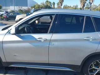 2017 BMW X1 xDrive28i z VIN WBXHT3Z34H4A53805, wystawiony jako IAAI lot #40682476 z przebiegiem 225 253 mil mil oraz . Historia ofert i sprzedaży dostępna na DreamBid. Obrazek 14.