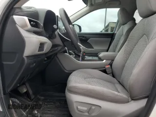 2022 Toyota Highlander L with VIN 5TDCZRAH0NS120106, listed as a Copart auction lot 59477505 with 42,971 mi miles and Salvage title. Bid and sale history available at DreamBid. Image 7.
