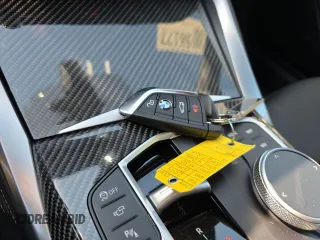 2024 BMW i4 M50 z VIN WBY33AW00RFT04066, wystawiony jako Copart lot #57458105 z przebiegiem 4754 mil mil oraz Szkody całkowita. Historia ofert i sprzedaży dostępna na DreamBid. Obrazek 14.