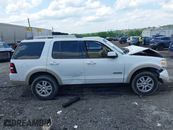 2006 Ford Explorer Eddie Bauer с VIN 1FMEU74E06UA86609, выставлен на аукционе IAAI как лот 42393808 с пробегом Не указан миль и . История ставок и продаж доступна на DreamBid. Изображение 13.