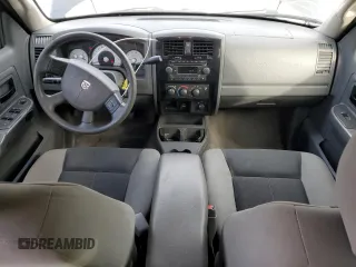 2006 Dodge Dakota SLT with VIN 1D7HW48NX6S665497, listed as a Copart auction lot 47468295 with 215,427 mi miles and Salvage Title. Bid and sale history available at carsss.com. Image 8.