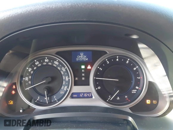 2009 Lexus IS with VIN JTHCK262995032343, listed as a IAAI auction lot 41594238 with 121,643 mi miles. Bid and sale history available at carsss.com. Image 7.