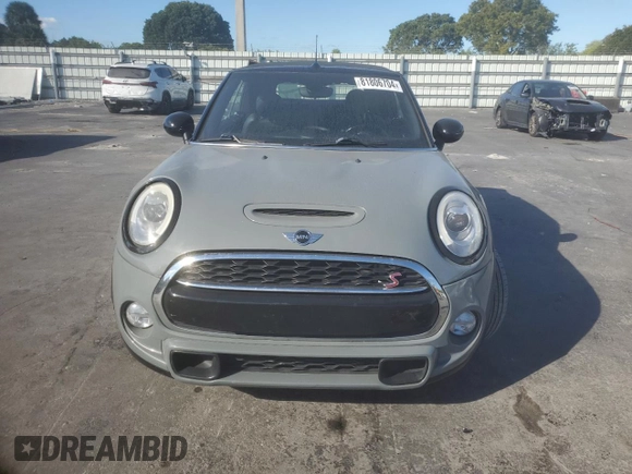 2017 MINI Convertible Cooper S z VIN WMWWG9C34H3C81536, wystawiony jako Copart lot #81806704 z przebiegiem 60 800 mil mil oraz Czysty tytuł • Clean title. Historia ofert i sprzedaży dostępna na DreamBid. Obrazek 5.