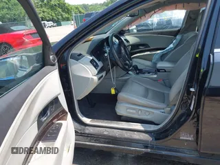 2016 Acura RLX Technology with VIN JH4KC1F52GC001473, listed as a IAAI auction lot 42492249 with 158,802 mi miles and . Bid and sale history available at DreamBid. Image 5.