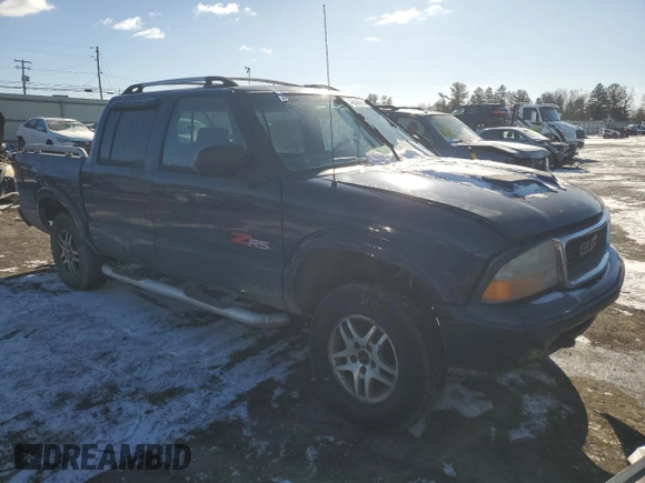 2004 GMC Sonoma SLS with VIN 1GTDT13X24K138866, listed as a Copart auction lot 46096955 with 215,499 mi miles and Salvage Title. Bid and sale history available at carsss.com. Image 4.