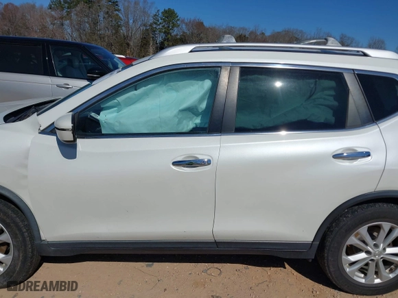 2015 Nissan Rogue SV with VIN KNMAT2MVXFP538282, listed as a IAAI auction lot 41776568 with 192,243 mi miles. Bid and sale history available at carsss.com. Image 14.