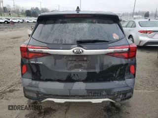 2021 Kia Seltos LX with VIN KNDEPCAA3M7094589, listed as a Copart auction lot 43071275 with 51,213 mi miles and Salvage Title. Bid and sale history available at carsss.com. Image 6.
