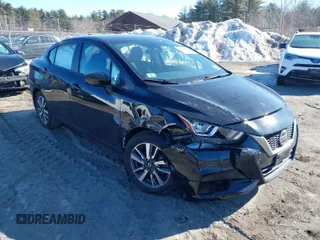 2022 Nissan Versa SV z VIN 3N1CN8EV6NL823045, wystawiony jako IAAI lot #41708641 z przebiegiem 33 475 mil mil oraz . Historia ofert i sprzedaży dostępna na DreamBid. Obrazek 1.