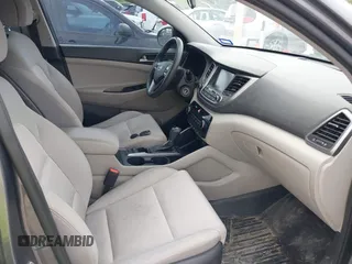 2018 Hyundai Tucson SEL with VIN KM8J33A48JU620843, listed as a IAAI auction lot 42117097 with 158,722 mi miles. Bid and sale history available at carsss.com. Image 5.