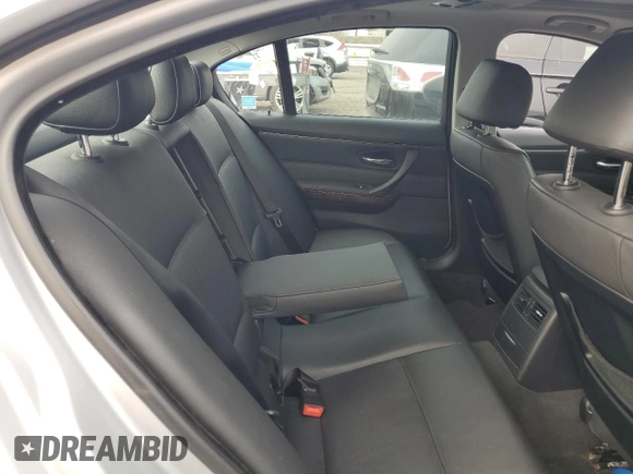 2007 BMW 3 Series 328xi with VIN WBAVC73547KP30227, listed as a Copart auction lot 48715565 with Not provided miles and Salvage title. Bid and sale history available at DreamBid. Image 10.