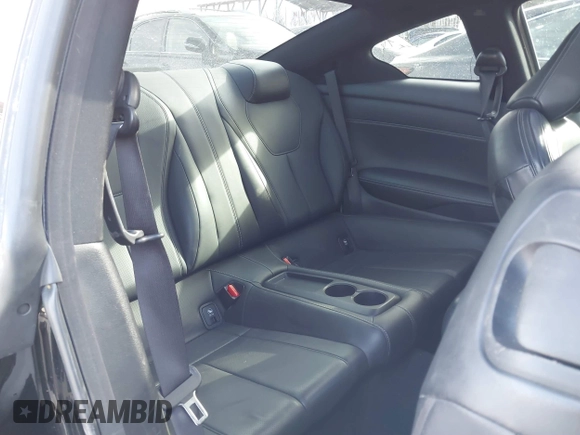 2019 Infiniti Q60 Luxe with VIN JN1EV7EL0KM291021, listed as a IAAI auction lot 41589716 with 59,235 mi miles and . Bid and sale history available at DreamBid. Image 8.