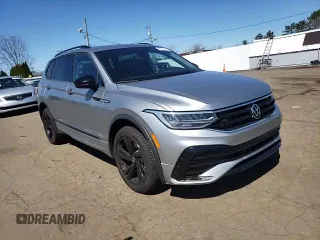 2023 Volkswagen Tiguan SE R-Line Black with VIN 3VV8B7AX3PM090643, listed as a Copart auction lot 52225065 with 60,680 mi miles and Salvage title. Bid and sale history available at DreamBid. Image 10.