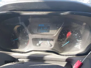 2017 Ford Transit с VIN 1FTYR1CM1HKA34512, выставлен на аукционе IAAI как лот 41621307 с пробегом 215 205 миль миль и . История ставок и продаж доступна на DreamBid. Изображение 7.