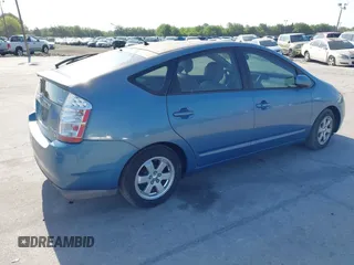 2009 Toyota Prius with VIN JTDKB20U197881927, listed as a IAAI auction lot 42088042 with 232,429 mi miles. Bid and sale history available at carsss.com. Image 4.