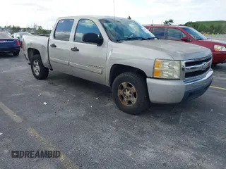2008 Chevrolet Silverado 1500 LTZ with VIN 3GCEC13J28G138640, listed as a IAAI auction lot 42094031 with 246,804 mi miles and . Bid and sale history available at DreamBid. Image 1.