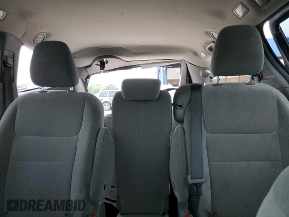 2018 Toyota Sienna LE Auto Access Seat with VIN 5TDKZ3DC8JS901748, listed as a Copart auction lot 58890095 with 99,162 mi miles and Salvage title. Bid and sale history available at DreamBid. Image 10.