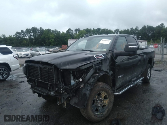 2024 Ram 2500 Big Horn z VIN 3C6UR5DJ6RG303615, wystawiony jako IAAI lot #42648825 z przebiegiem 35 078 mil mil oraz . Historia ofert i sprzedaży dostępna na DreamBid. Obrazek 6.