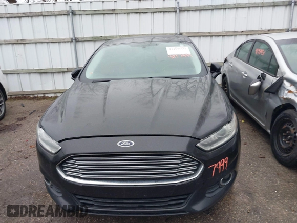 2013 Ford Fusion SE with VIN 3FA6P0HR5DR162968, listed as a IAAI auction lot 41197999 with 196,691 mi miles. Bid and sale history available at carsss.com. Image 12.