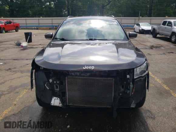 2019 Jeep Compass Limited with VIN 3C4NJCCB3KT676286, listed as a Copart auction lot 57788025 with 83,425 mi miles and Salvage title. Bid and sale history available at DreamBid. Image 5.