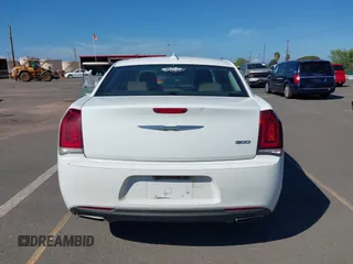 2018 Chrysler 300 Touring with VIN 2C3CCAAG9JH320506, listed as a IAAI auction lot 41473791 with Not Provided miles. Bid and sale history available at carsss.com. Image 17.