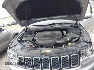 2018 Jeep Grand Cherokee Laredo E with VIN 1C4RJFAG5JC377197, listed as a IAAI auction lot 42432131 with 58,981 mi miles and . Bid and sale history available at DreamBid. Image 10.