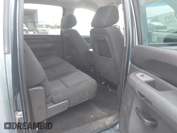 2011 Chevrolet Silverado 1500 LT with VIN 3GCPKSE30BG189500, listed as a IAAI auction lot 41657850 with 147,460 mi miles and . Bid and sale history available at DreamBid. Image 8.