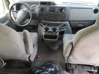 2014 Ford Econoline Passenger XL with VIN 1FBNE3BLXEDA14976, listed as a Copart auction lot 65948404 with 285,655 mi miles and Salvage Title. Bid and sale history available at DreamBid. Image 8.