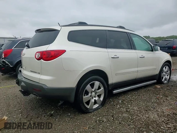 2012 Chevrolet Traverse LTZ z VIN 1GNKVLED5CJ155527, wystawiony jako Copart lot #57597285 z przebiegiem Nie podano mil oraz Szkoda całkowita • Salvage title. Historia ofert i sprzedaży dostępna na DreamBid. Obrazek 14.
