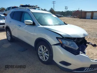 2015 Nissan Rogue SV with VIN KNMAT2MVXFP538282, listed as a IAAI auction lot 41776568 with 192,243 mi miles. Bid and sale history available at carsss.com. Image 1.
