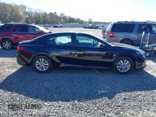 2025 Toyota Camry LE with VIN 4T1DAACK5SU008670, listed as a IAAI auction lot 41821572 with 131,475 mi miles and . Bid and sale history available at DreamBid. Image 13.
