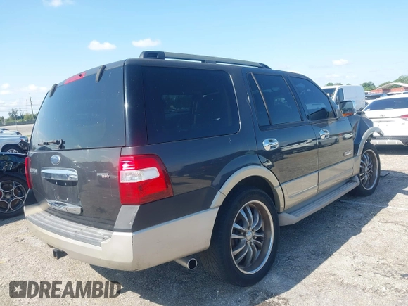 2007 Ford Expedition Eddie Bauer с VIN 1FMFU17587LA26789, выставлен на аукционе IAAI как лот 41996796 с пробегом 163 159 миль миль и . История ставок и продаж доступна на DreamBid. Изображение 4.