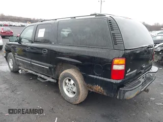 2000 Chevrolet Suburban LT with VIN 3GNFK16T1YG197268, listed as a IAAI auction lot 42026756 with 151,674 mi miles. Bid and sale history available at carsss.com. Image 3.