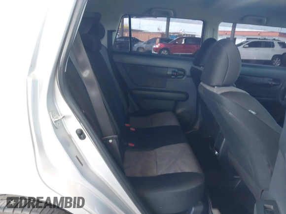 2014 Scion xB z VIN JTLZE4FE7EJ055408, wystawiony jako IAAI lot #42153105 z przebiegiem 122 995 mil mil oraz . Historia ofert i sprzedaży dostępna na DreamBid. Obrazek 8.