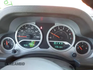 2010 Jeep Wrangler Sahara с VIN 1J4GA5D13AL222537, выставлен на аукционе IAAI как лот 41978214 с пробегом 149 194 миль миль и . История ставок и продаж доступна на DreamBid. Изображение 7.