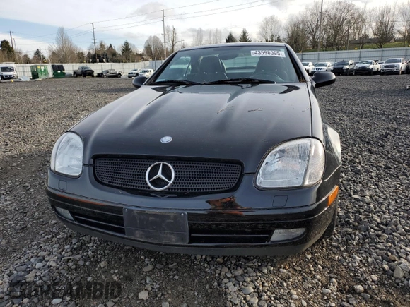 1999 Mercedes-Benz SLK 230/320 z VIN WDBKK47F7XF142078, wystawiony jako Copart lot #43598095 z przebiegiem 61 995 mil mil oraz Szkoda całkowita • Salvage title. Historia ofert i sprzedaży dostępna na DreamBid. Obrazek 5.